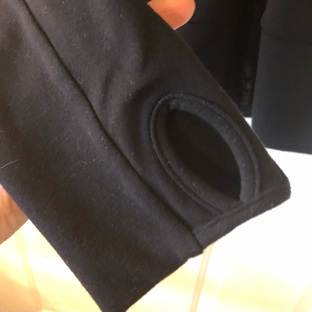 Lululemon Stride Jacket EUC Black in Size 6 - Picture 7 of 8